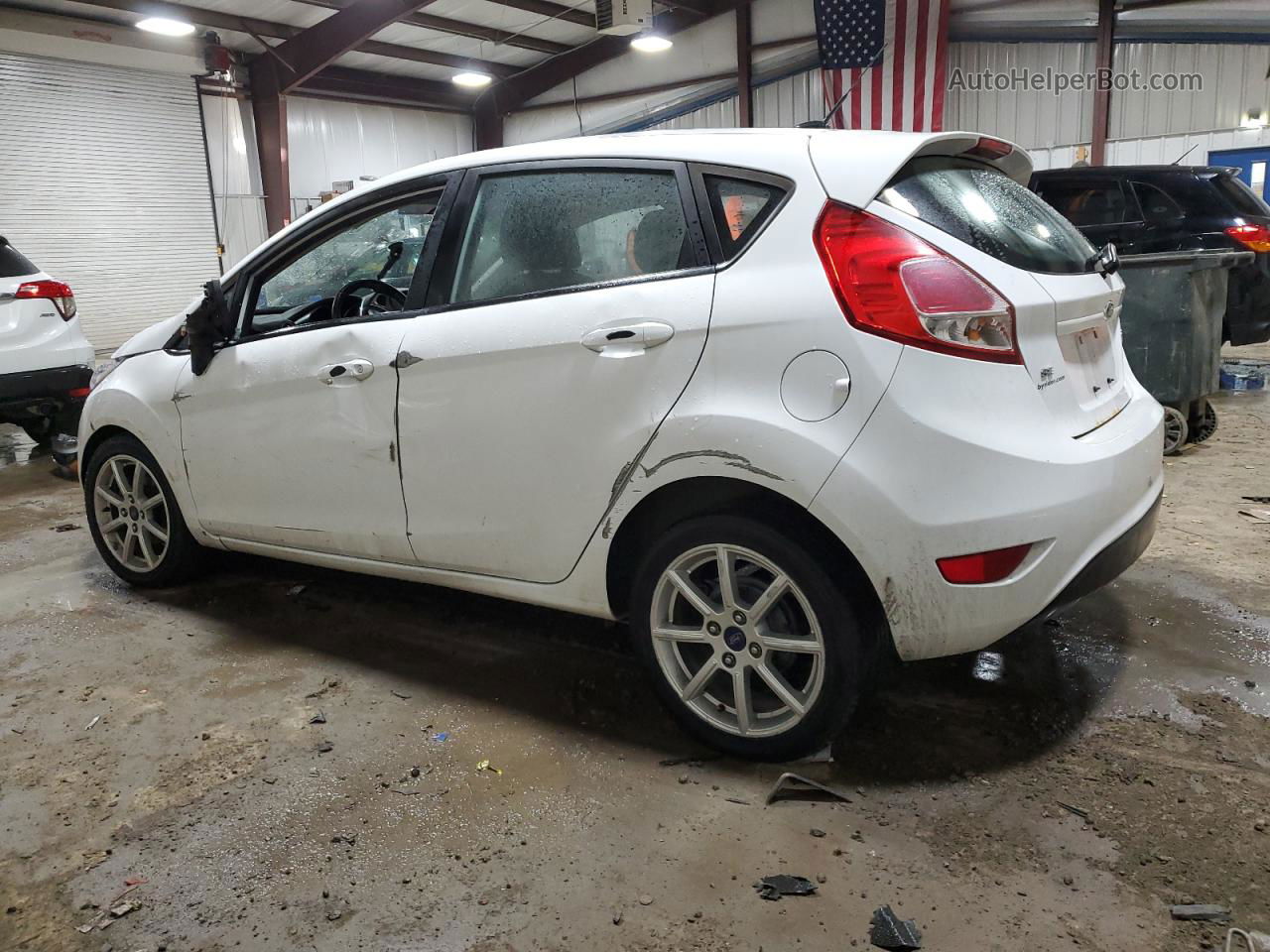 2015 Ford Fiesta Se White vin: 3FADP4EJ7FM207695