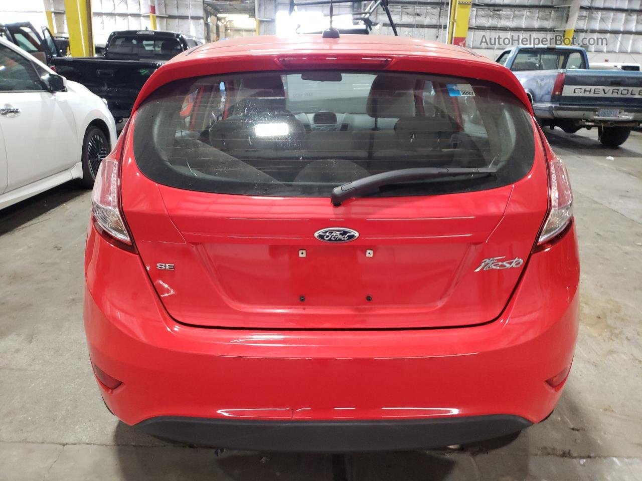 2015 Ford Fiesta Se Красный vin: 3FADP4EJ7FM221306