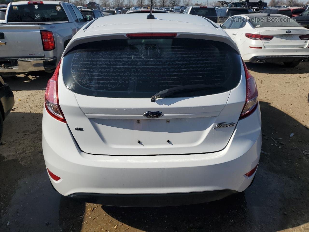 2017 Ford Fiesta Se Белый vin: 3FADP4EJ7HM136386