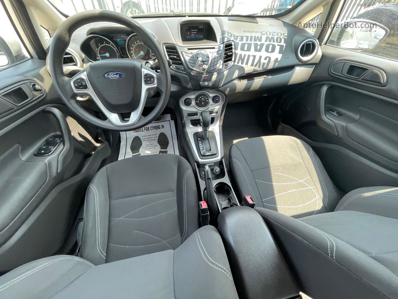 2019 Ford Fiesta Se Серебряный vin: 3FADP4EJ7KM130904