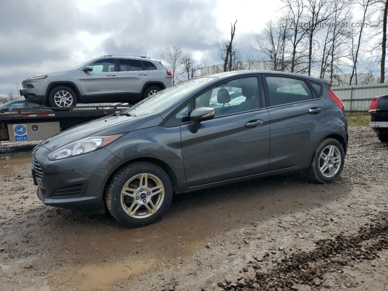 2019 Ford Fiesta Se Угольный vin: 3FADP4EJ7KM131342