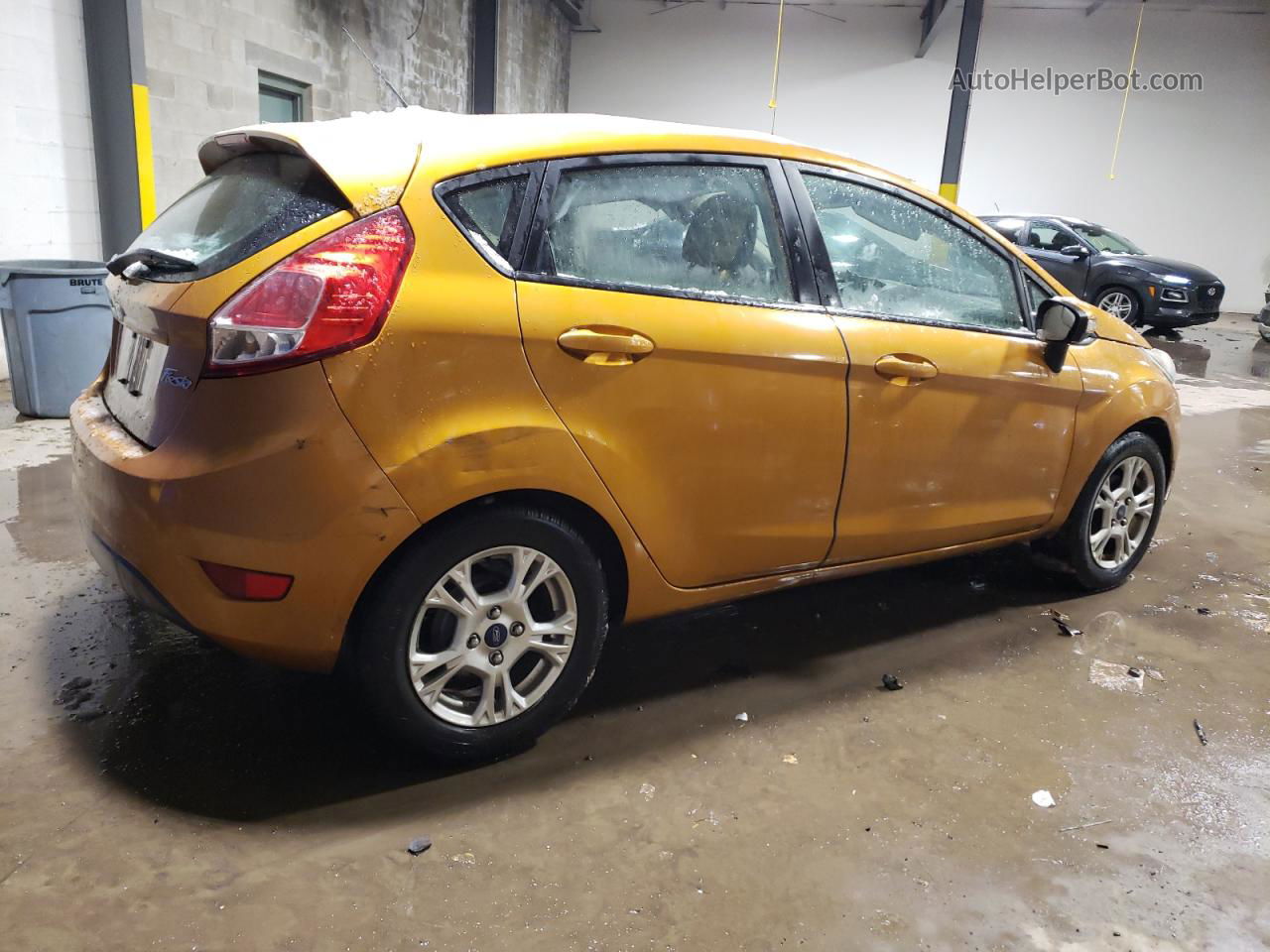 2016 Ford Fiesta Se Оранжевый vin: 3FADP4EJ8GM150392