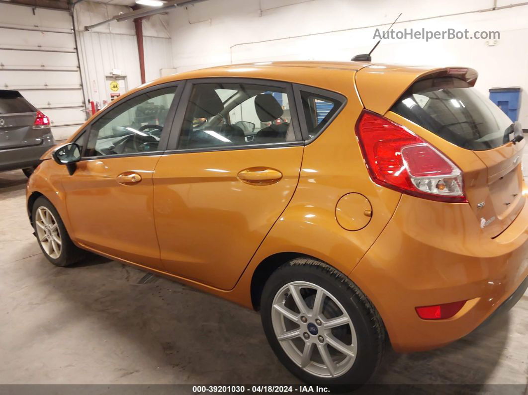 2016 Ford Fiesta Se Orange vin: 3FADP4EJ8GM165801