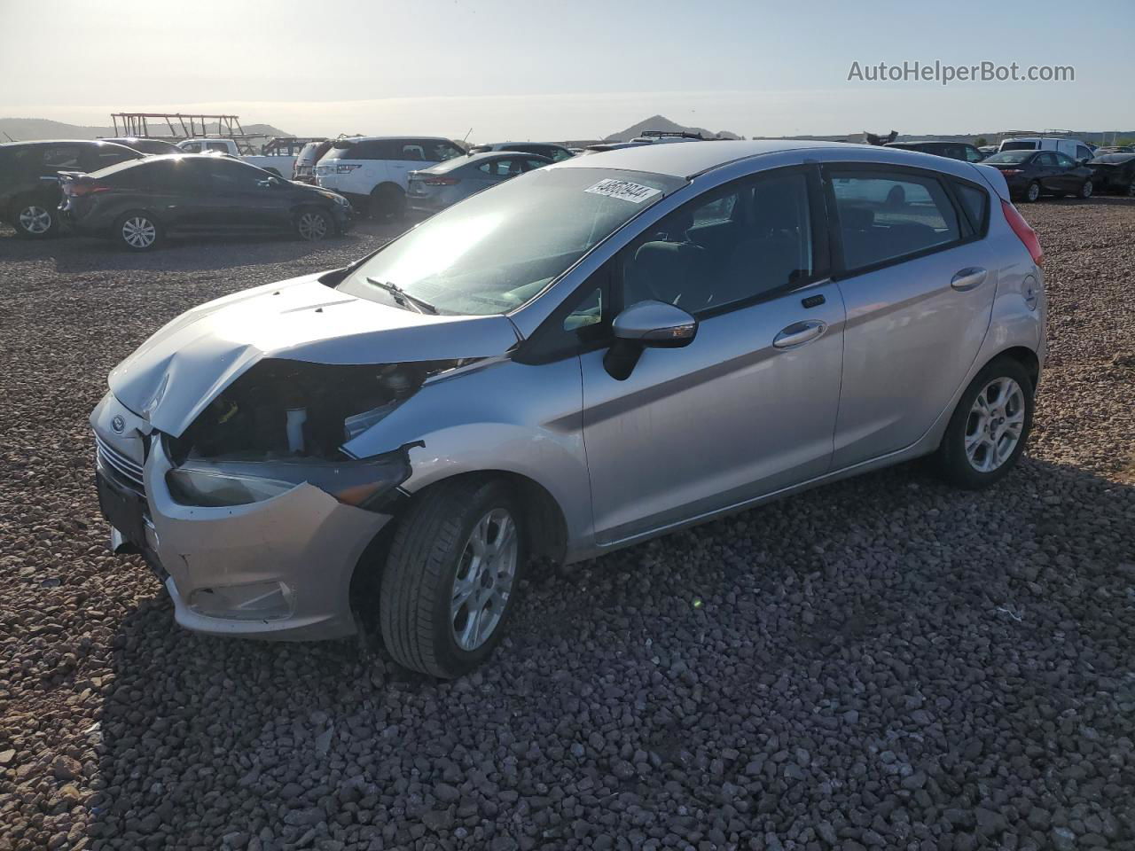 2016 Ford Fiesta Se Серебряный vin: 3FADP4EJ8GM174210