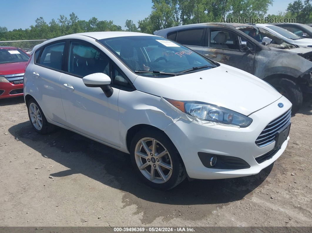 2019 Ford Fiesta Se White vin: 3FADP4EJ8KM137831