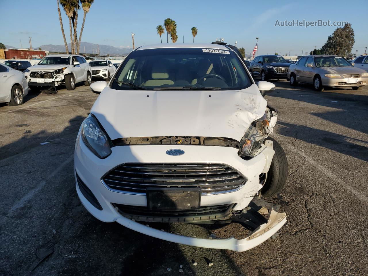 2015 Ford Fiesta Se White vin: 3FADP4EJ9FM136077