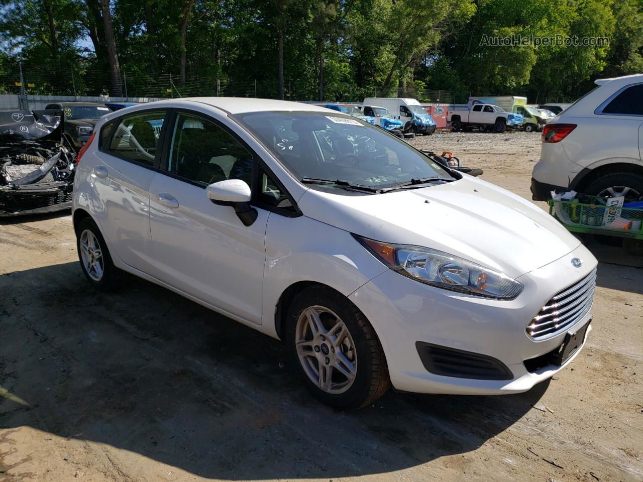 2017 Ford Fiesta Se White vin: 3FADP4EJ9HM119105