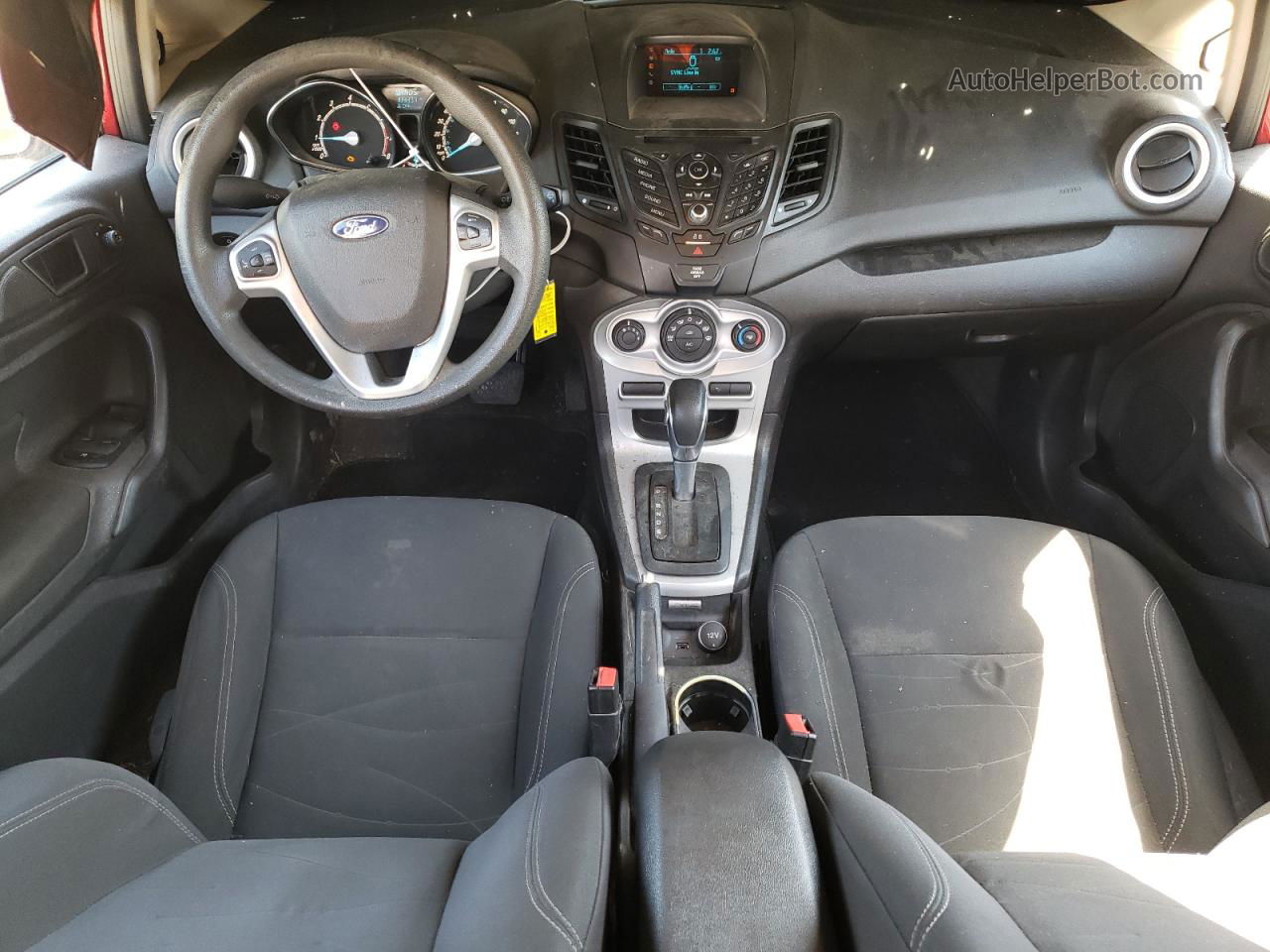 2017 Ford Fiesta Se Красный vin: 3FADP4EJ9HM122912