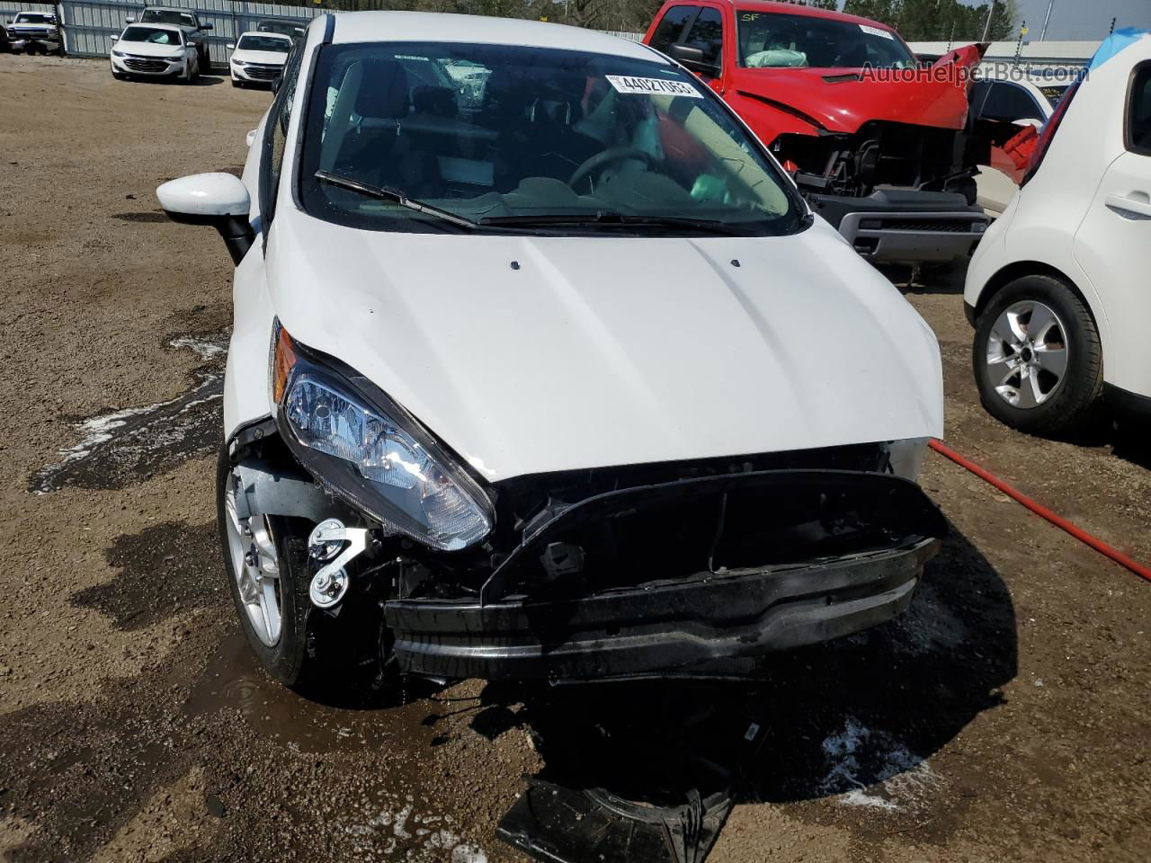 2017 Ford Fiesta Se White vin: 3FADP4EJ9HM132081