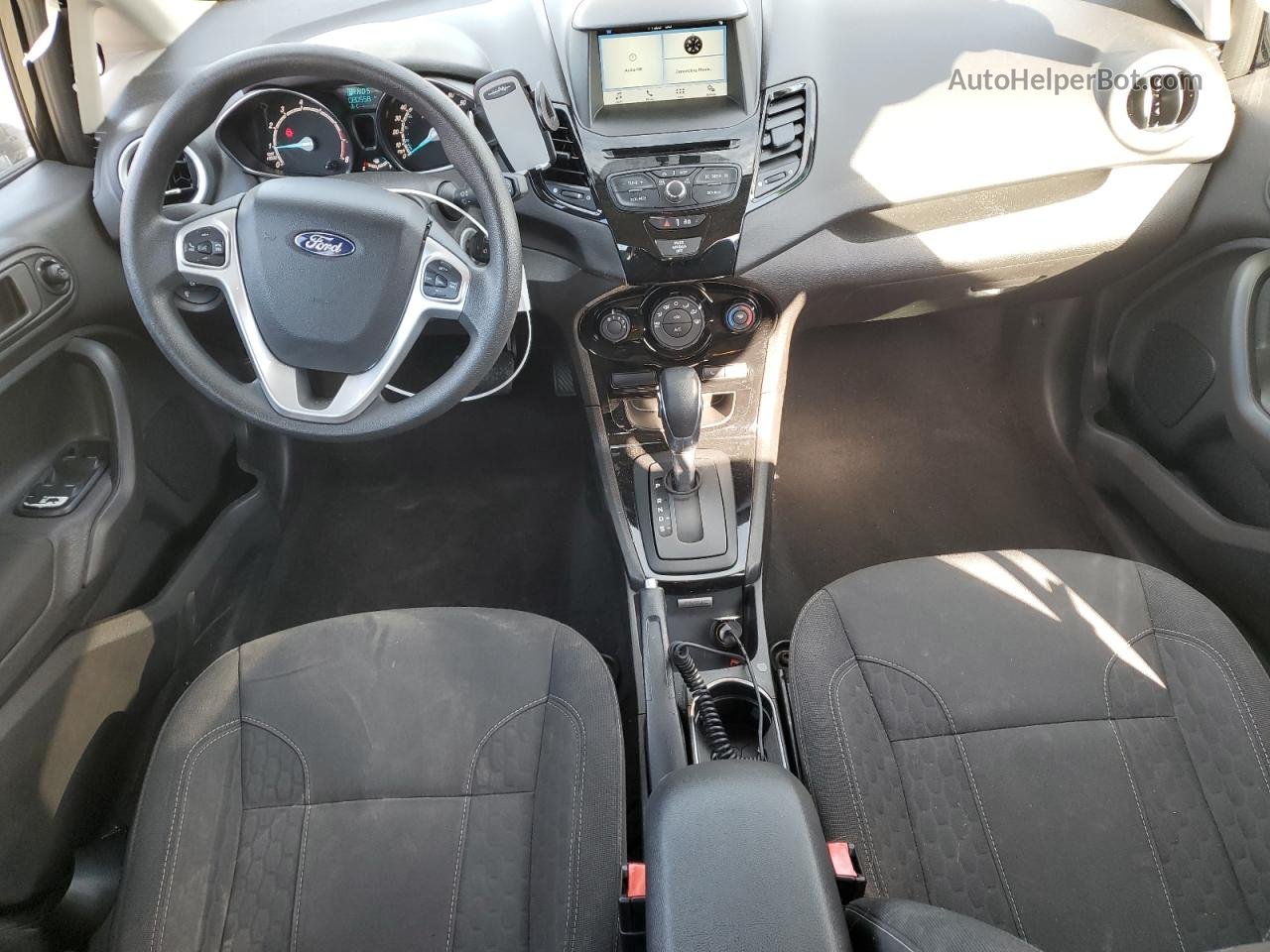 2019 Ford Fiesta Se Черный vin: 3FADP4EJ9KM133318