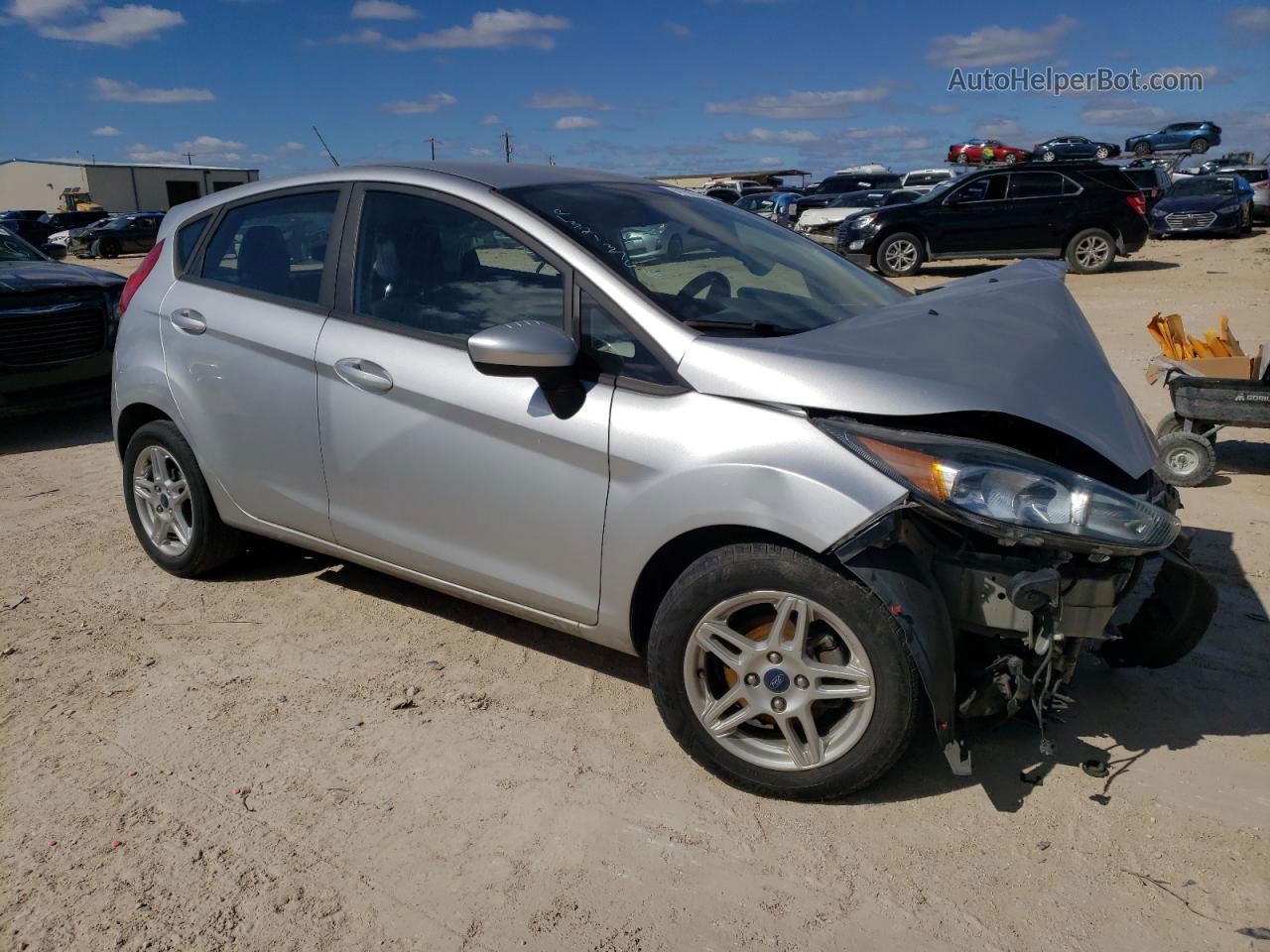 2019 Ford Fiesta Se Silver vin: 3FADP4EJ9KM143847