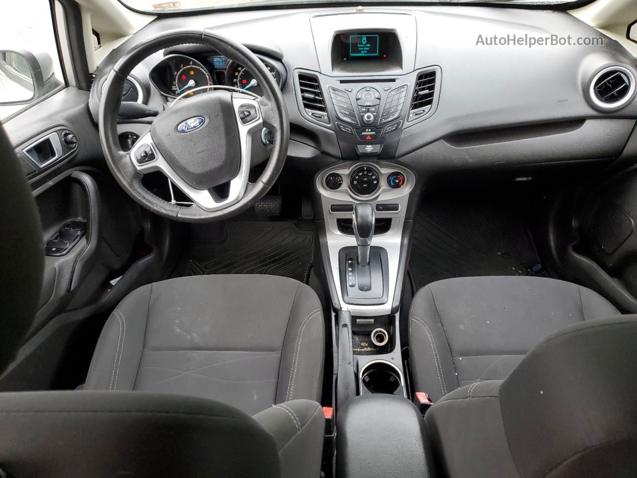 2015 Ford Fiesta Se Silver vin: 3FADP4EJXFM205049