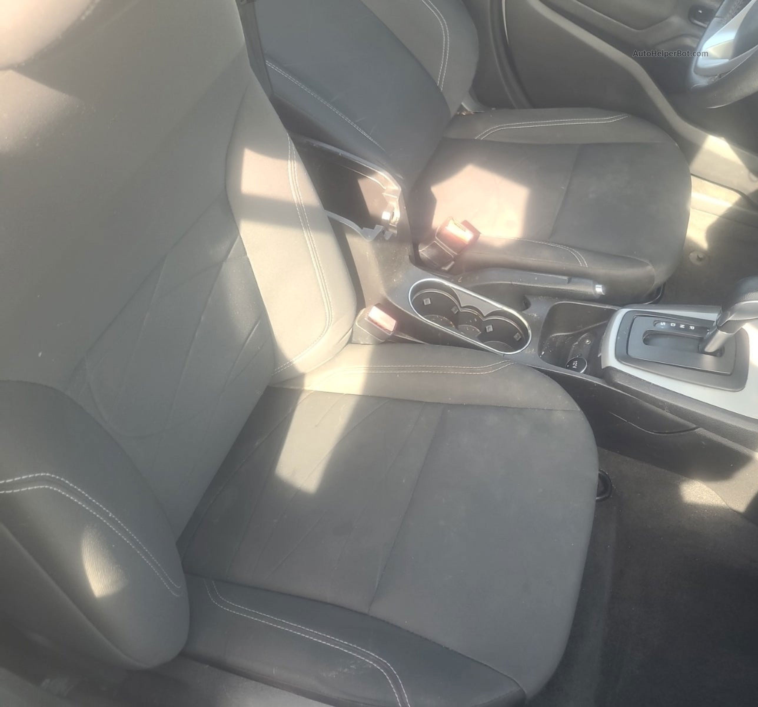 2015 Ford Fiesta Se vin: 3FADP4EJXFM222319