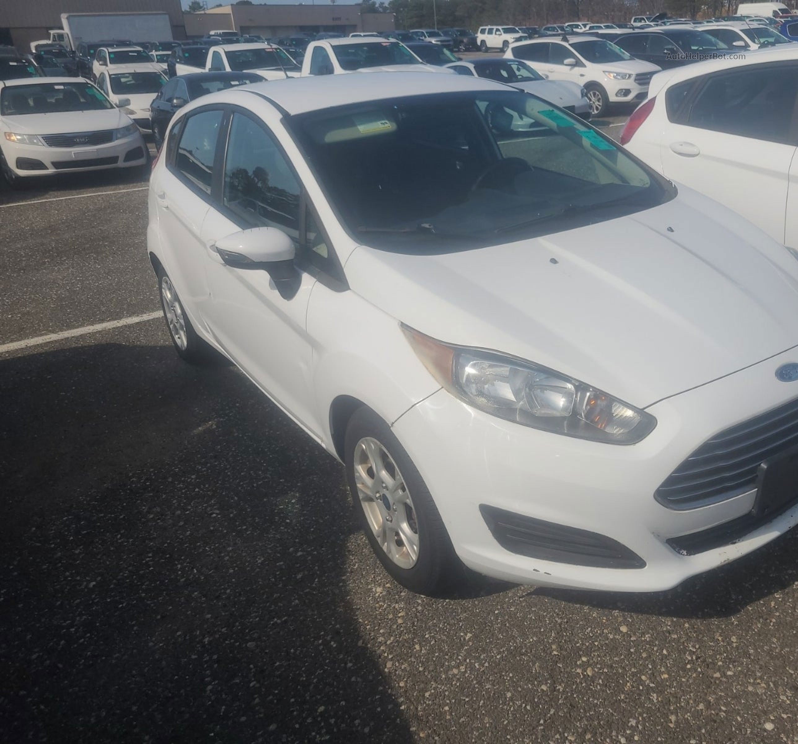 2015 Ford Fiesta Se vin: 3FADP4EJXFM222319