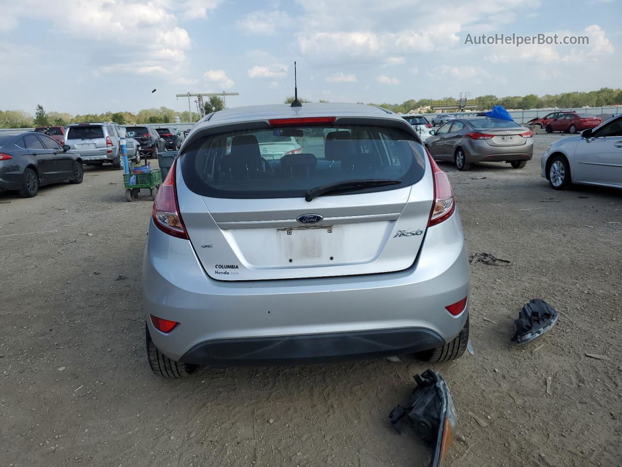 2017 Ford Fiesta Se Silver vin: 3FADP4EJXHM123017