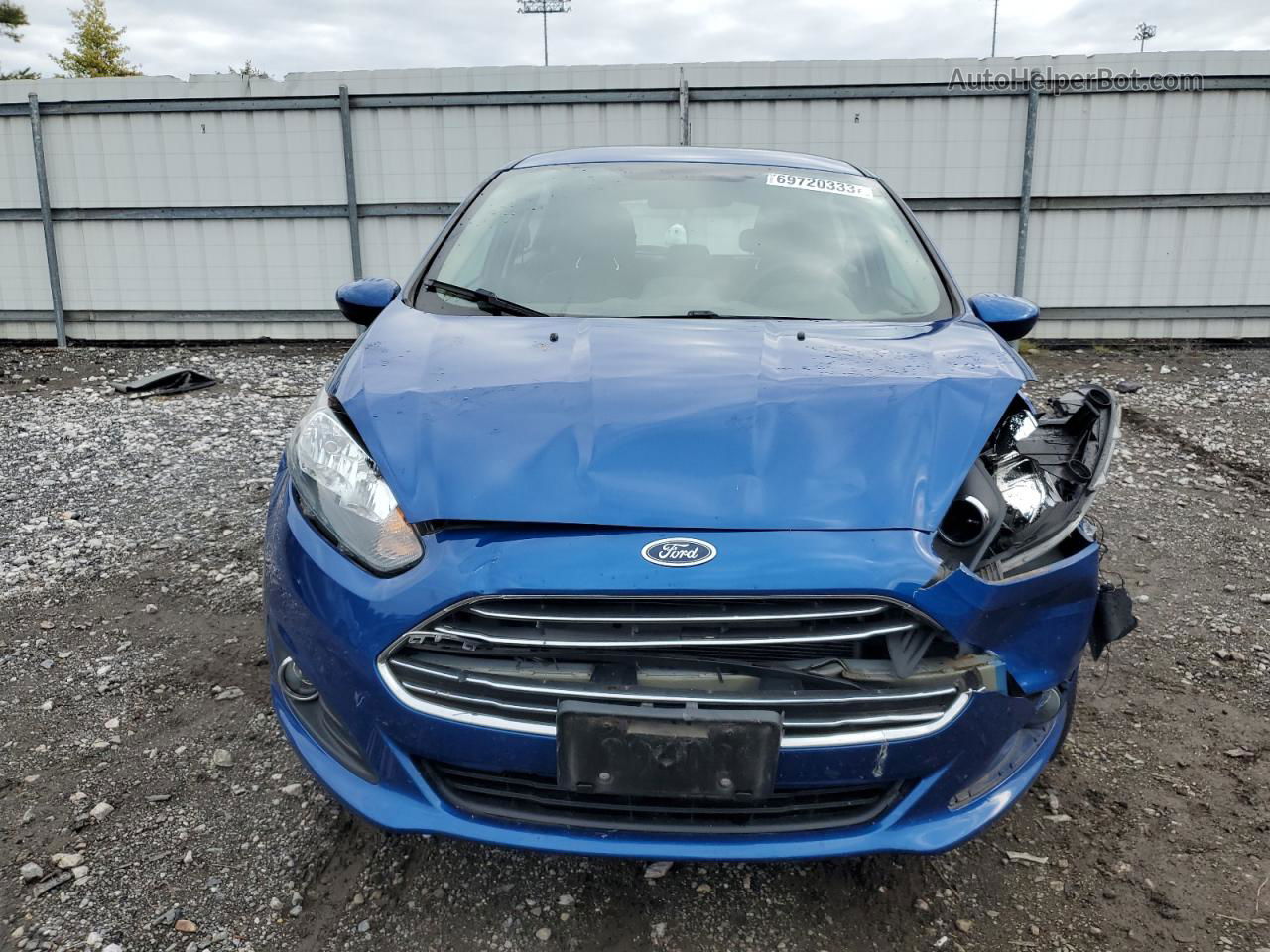 2019 Ford Fiesta Se Blue vin: 3FADP4EJXKM104295