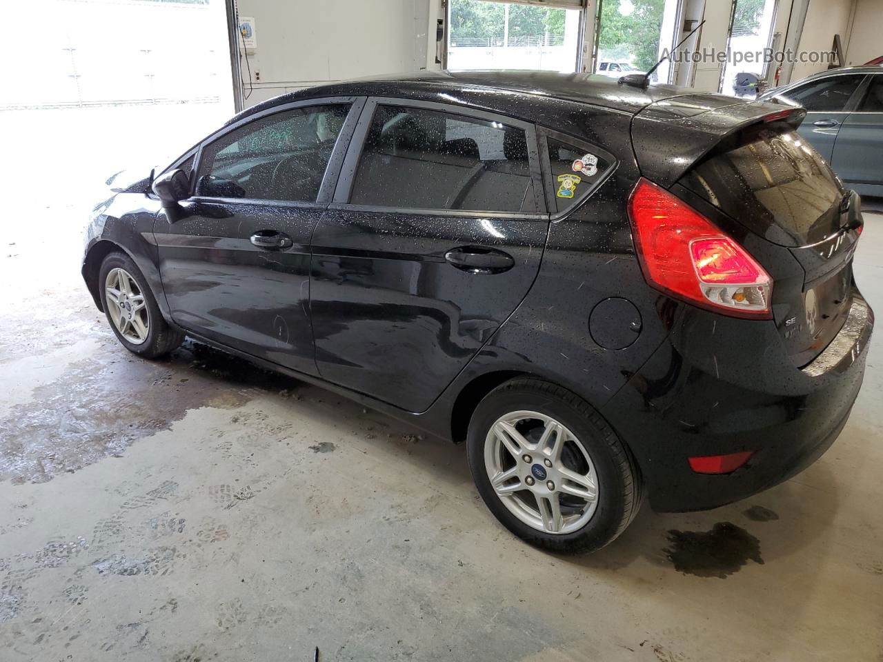 2019 Ford Fiesta Se Black vin: 3FADP4EJXKM114387