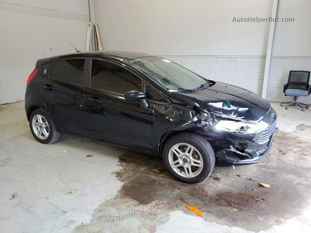 2019 Ford Fiesta Se Черный vin: 3FADP4EJXKM114387