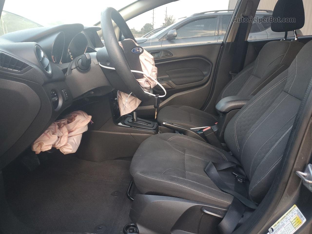 2019 Ford Fiesta Se Gray vin: 3FADP4EJXKM134039