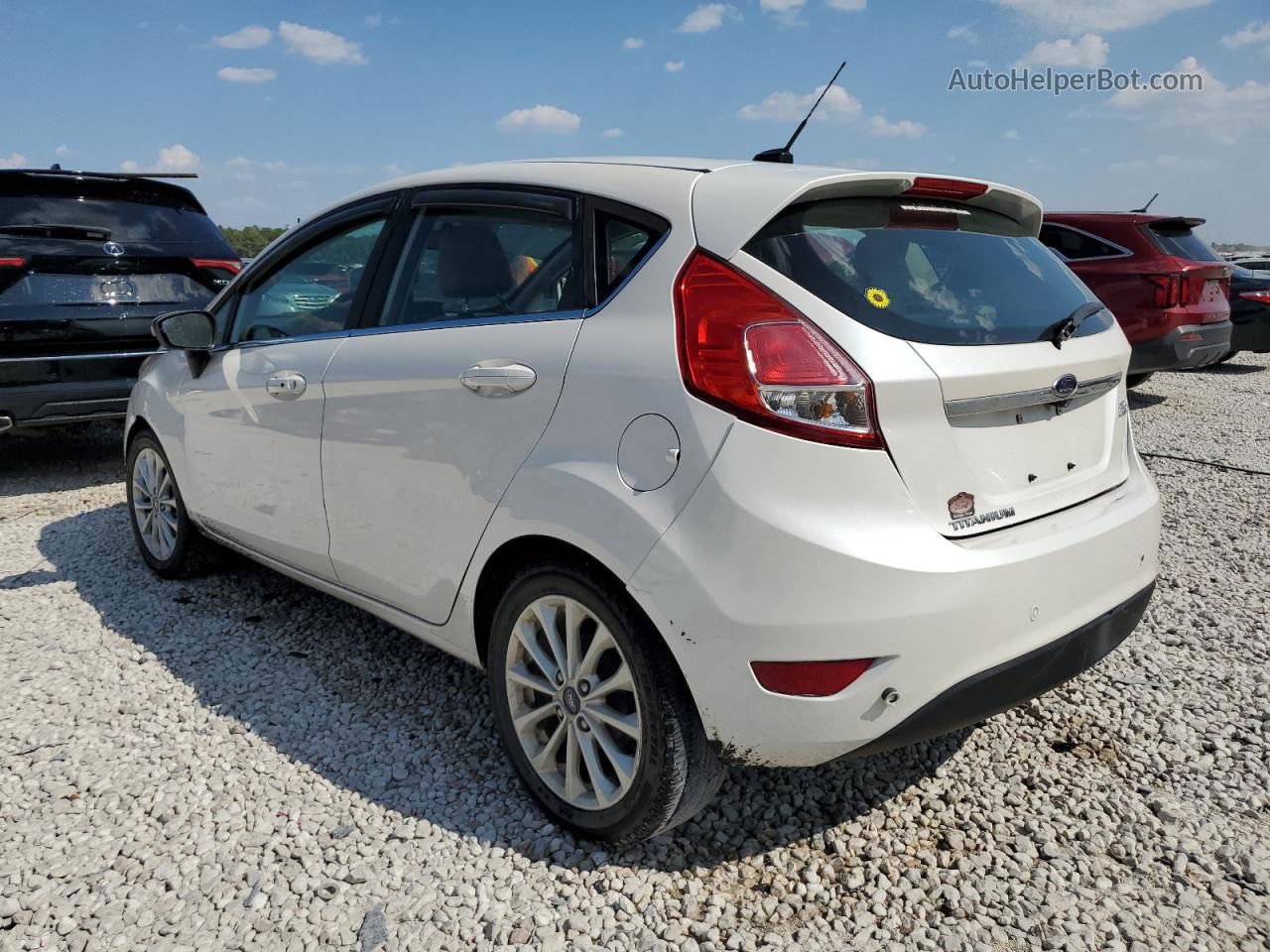 2017 Ford Fiesta Titanium White vin: 3FADP4FJ2HM136519