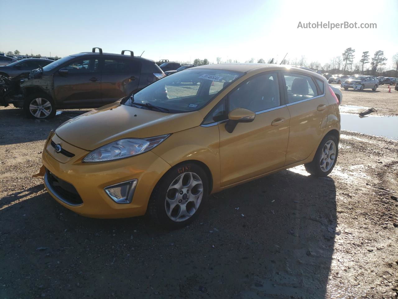 2011 Ford Fiesta Ses Yellow vin: 3FADP4FJ5BM225900