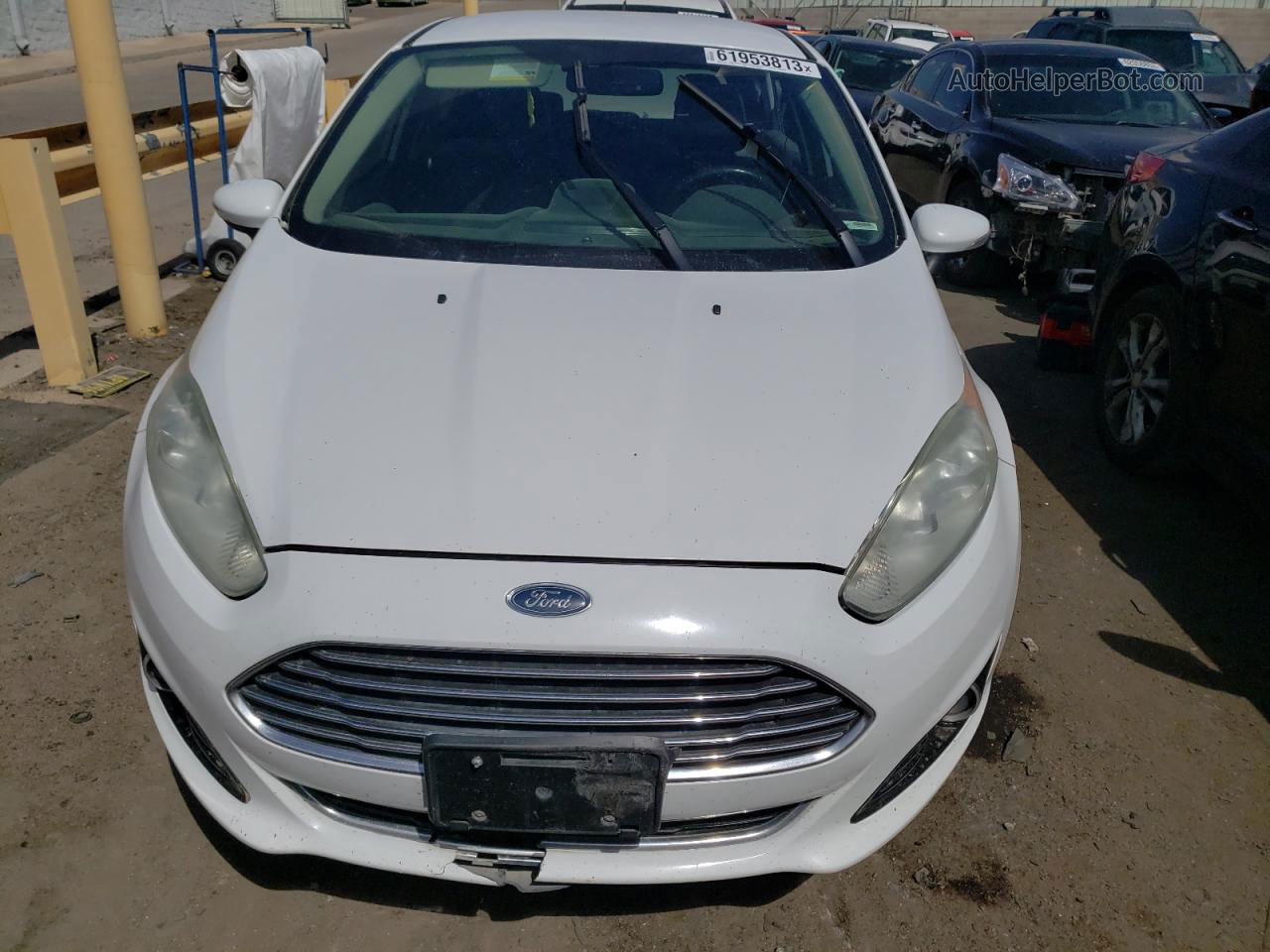 2015 Ford Fiesta Titanium White vin: 3FADP4FJ8FM138353