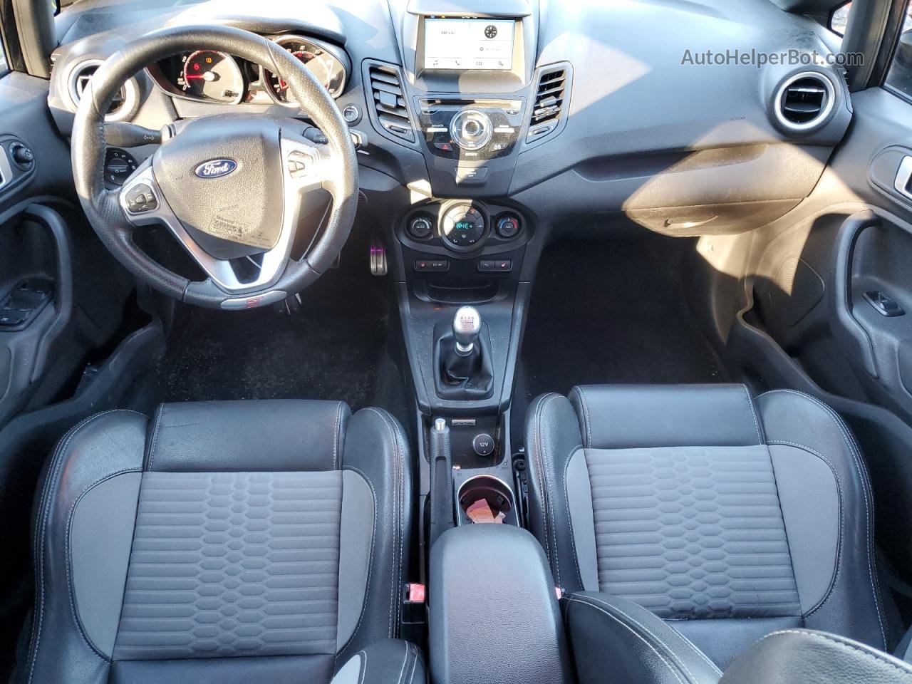 2016 Ford Fiesta St Черный vin: 3FADP4GX1GM140630