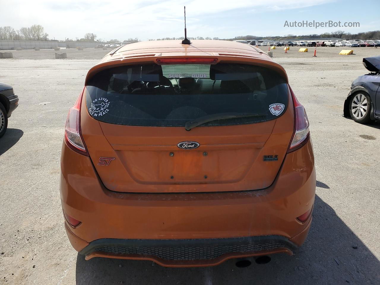 2017 Ford Fiesta St Orange vin: 3FADP4GX6HM146439