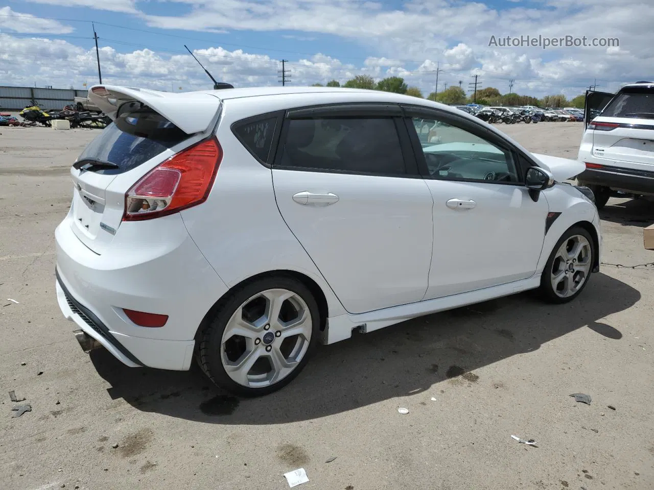 2015 Ford Fiesta St White vin: 3FADP4GX7FM142025