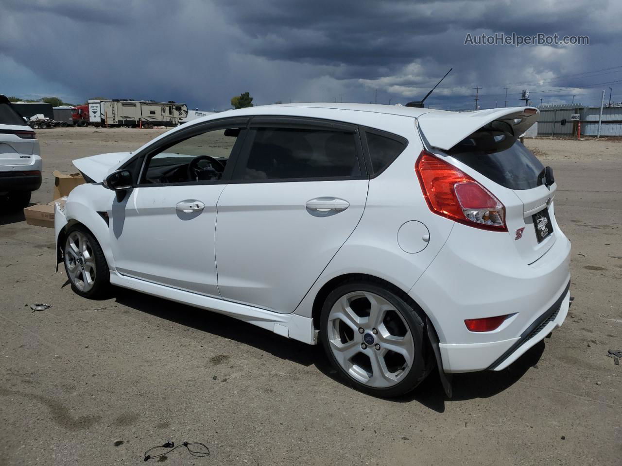 2015 Ford Fiesta St White vin: 3FADP4GX7FM142025