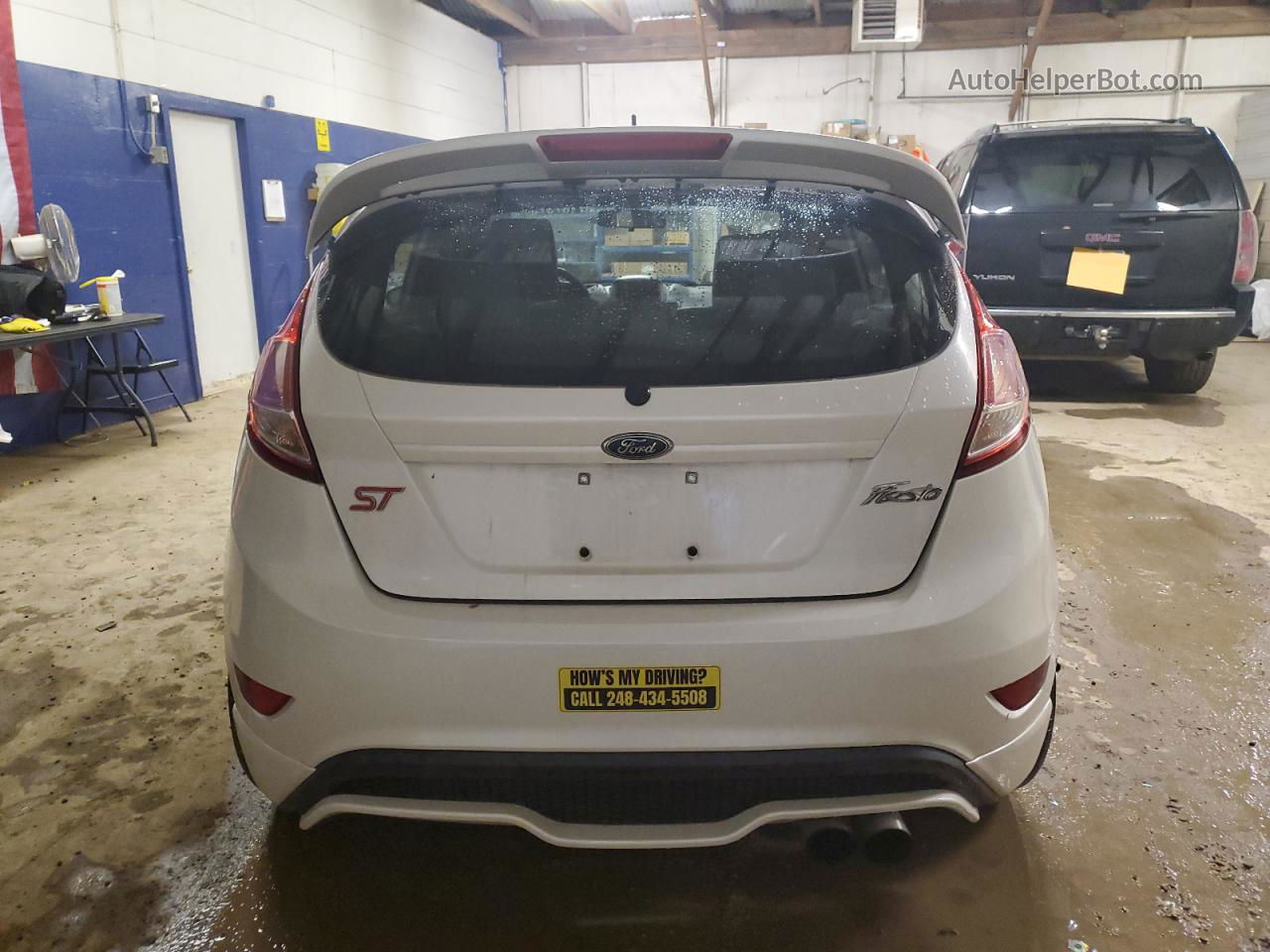 2017 Ford Fiesta St White vin: 3FADP4GX7HM137975