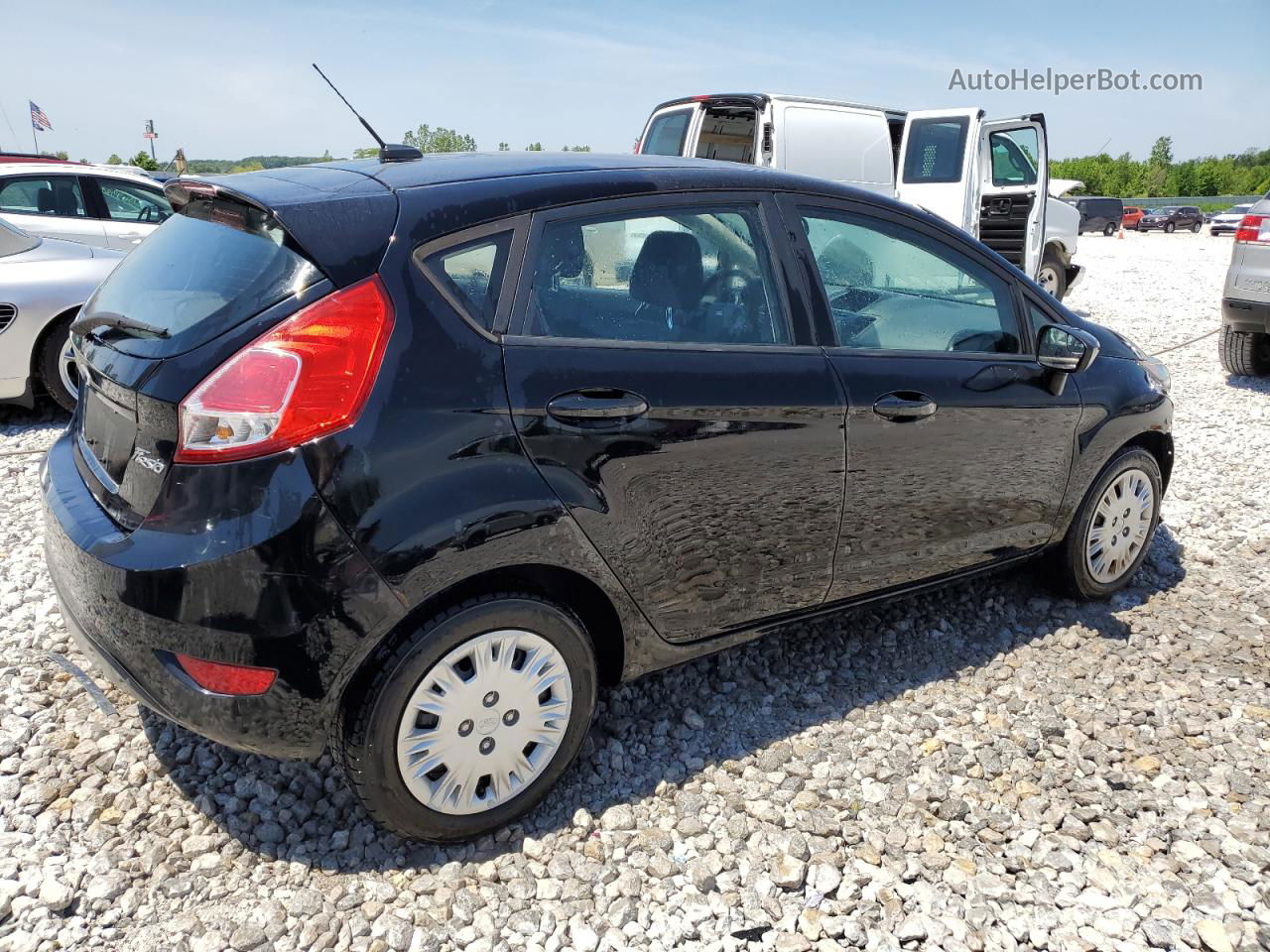 2016 Ford Fiesta S Черный vin: 3FADP4TJ1GM169904