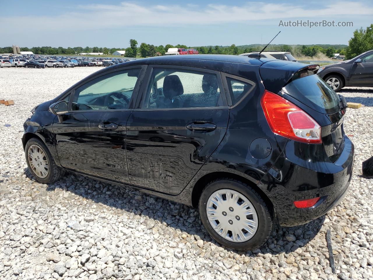 2016 Ford Fiesta S Черный vin: 3FADP4TJ1GM169904