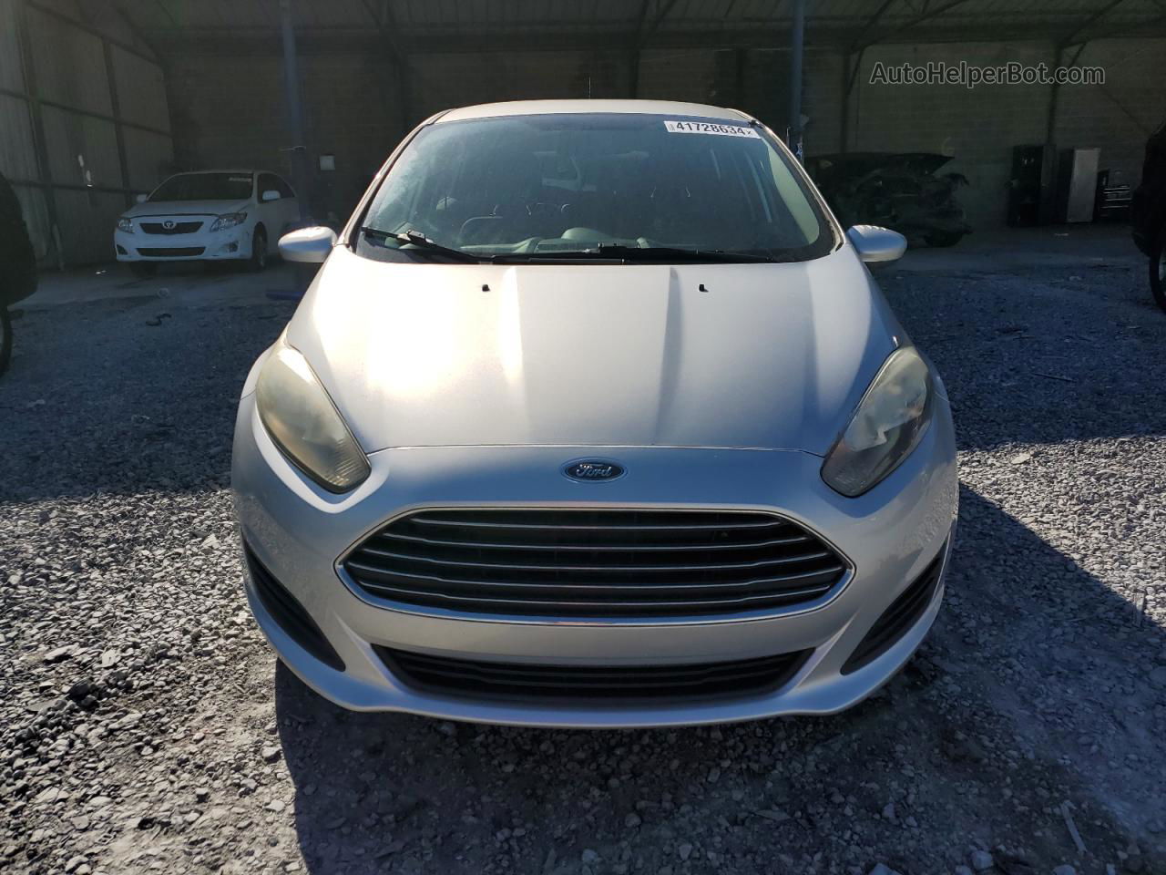 2016 Ford Fiesta S Серебряный vin: 3FADP4TJ2GM136359