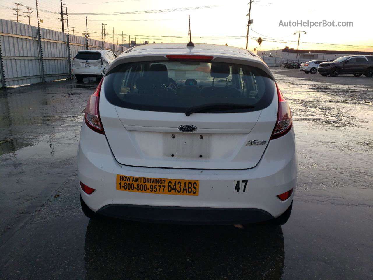 2017 Ford Fiesta S White vin: 3FADP4TJ2HM129624