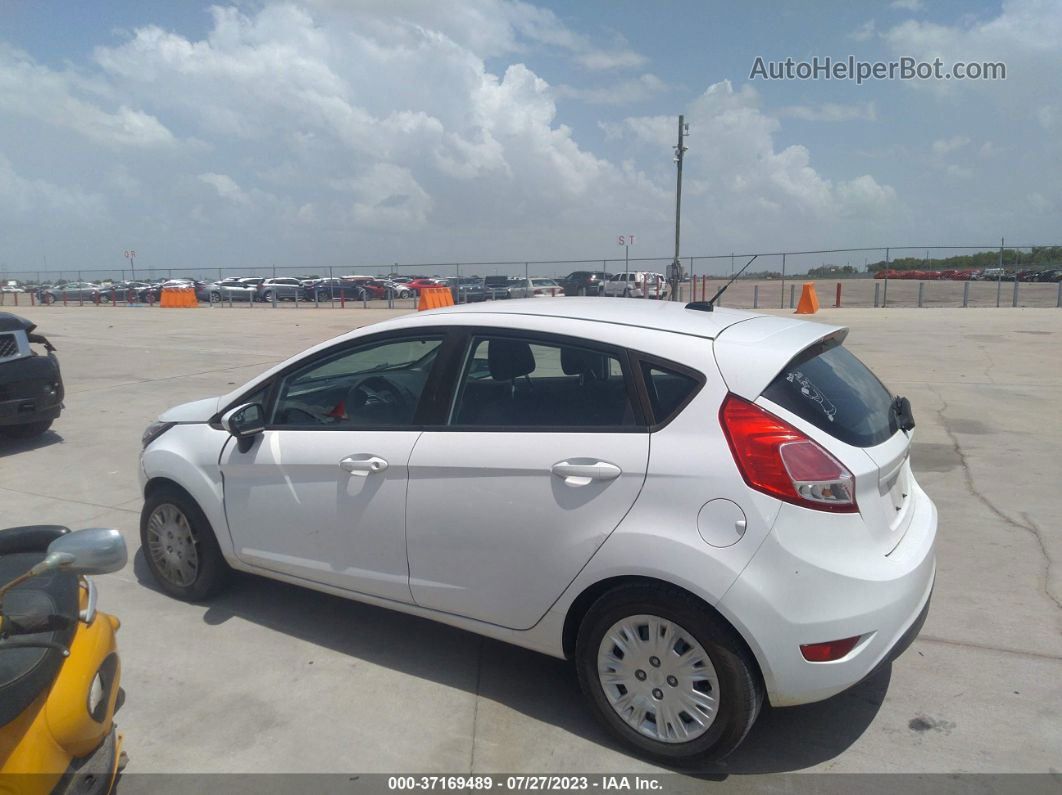 2016 Ford Fiesta S Белый vin: 3FADP4TJ3GM171783