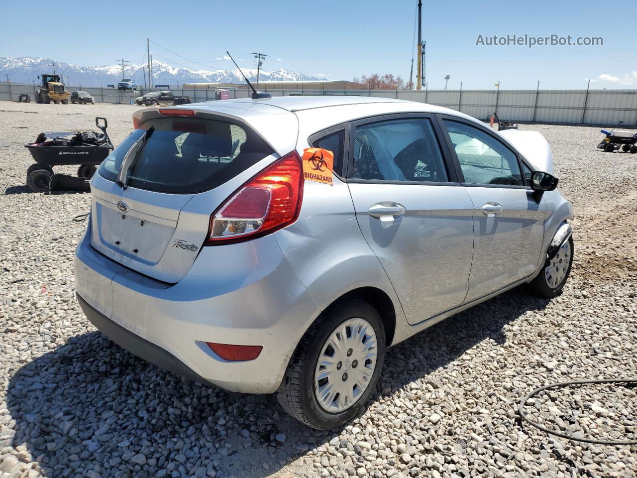 2016 Ford Fiesta S Silver vin: 3FADP4TJ5GM170084