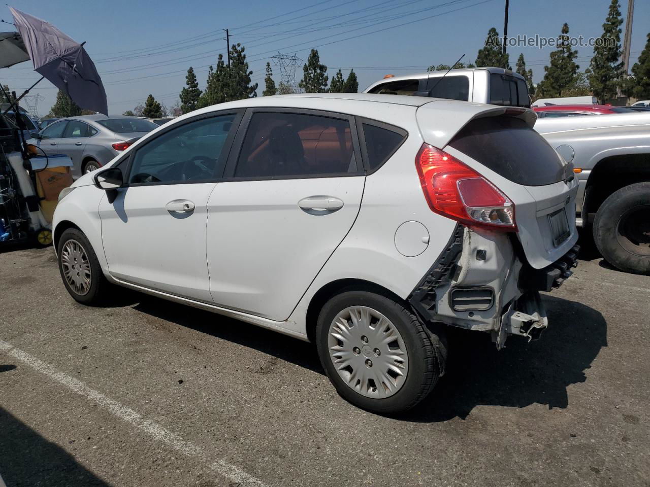 2016 Ford Fiesta S White vin: 3FADP4TJ6GM147171