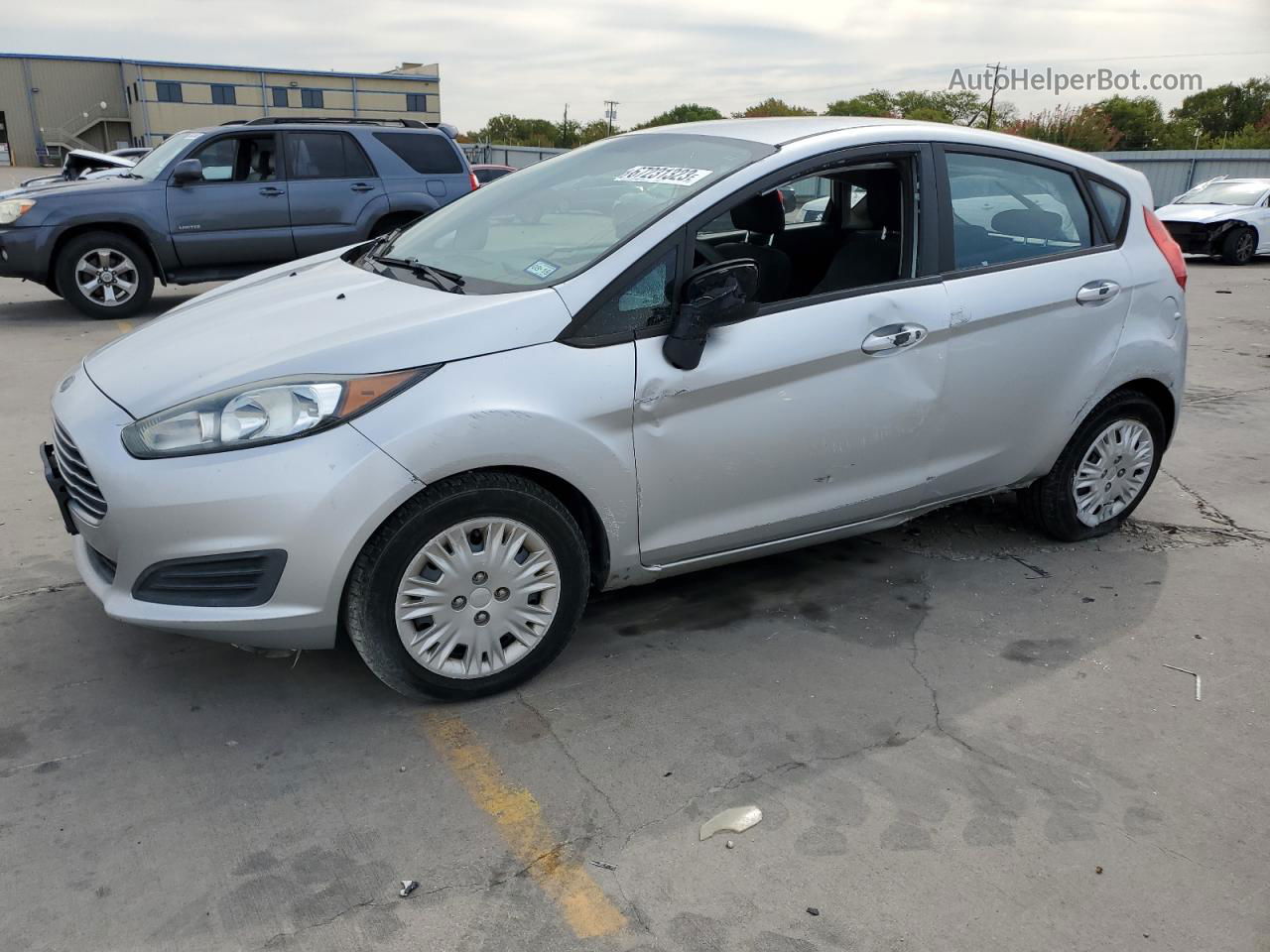 2015 Ford Fiesta S Silver vin: 3FADP4TJ7FM146688