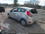 2016 Ford Fiesta S Серебряный vin: 3FADP4TJ7GM136342