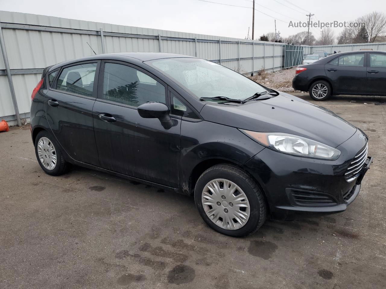 2015 Ford Fiesta S Черный vin: 3FADP4TJ9FM222220