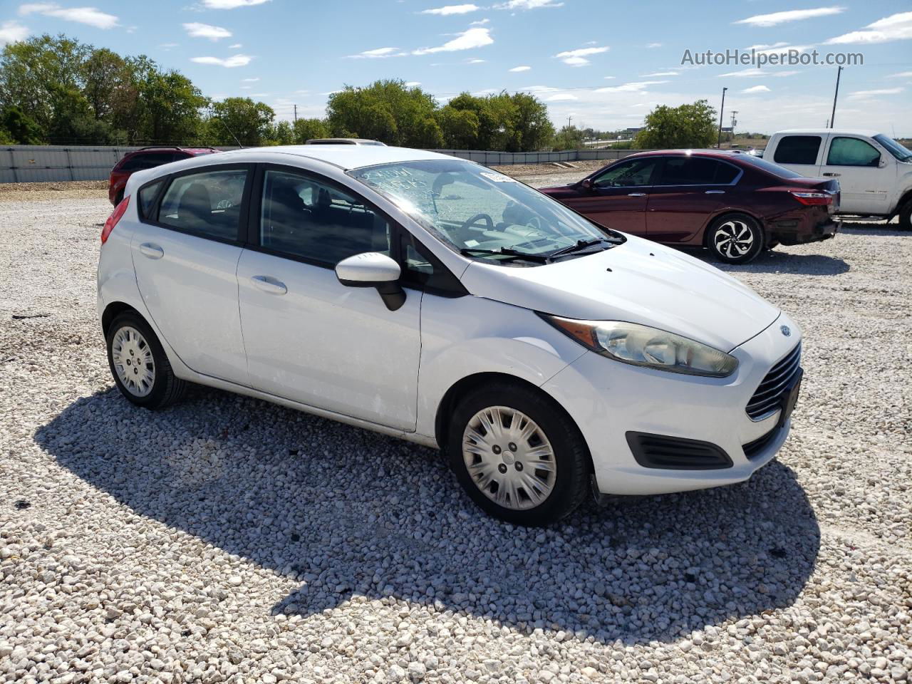 2016 Ford Fiesta S White vin: 3FADP4TJXGM171800