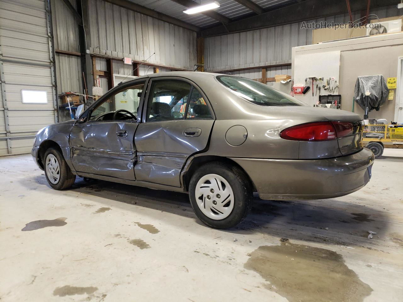 2001 Ford Escort  Gray vin: 3FAFP13P51R126530