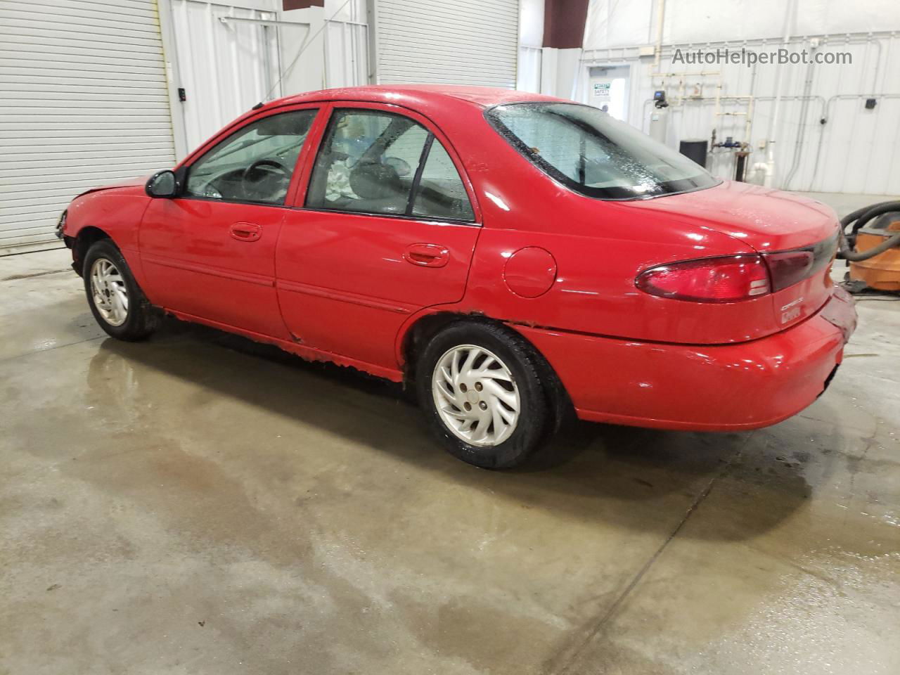 2001 Ford Escort  Red vin: 3FAFP13P71R221848