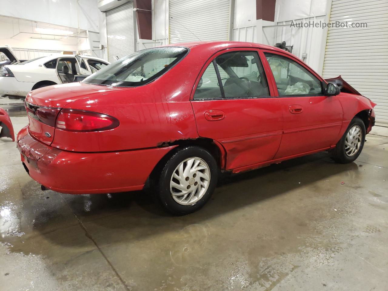 2001 Ford Escort  Red vin: 3FAFP13P71R221848