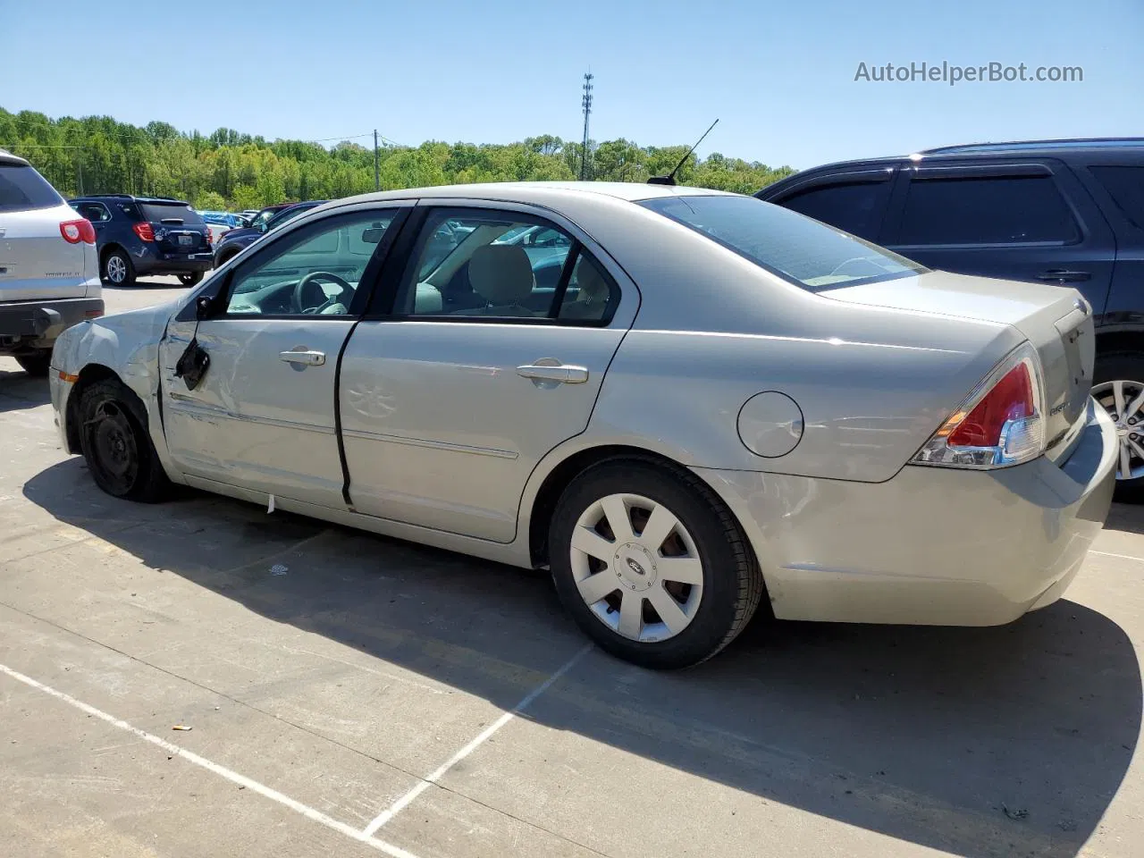 2008 Ford Fusion S Cream vin: 3FAHP06Z68R209121