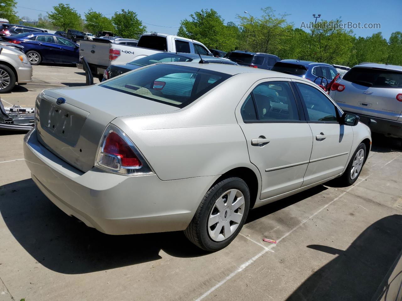 2008 Ford Fusion S Cream vin: 3FAHP06Z68R209121