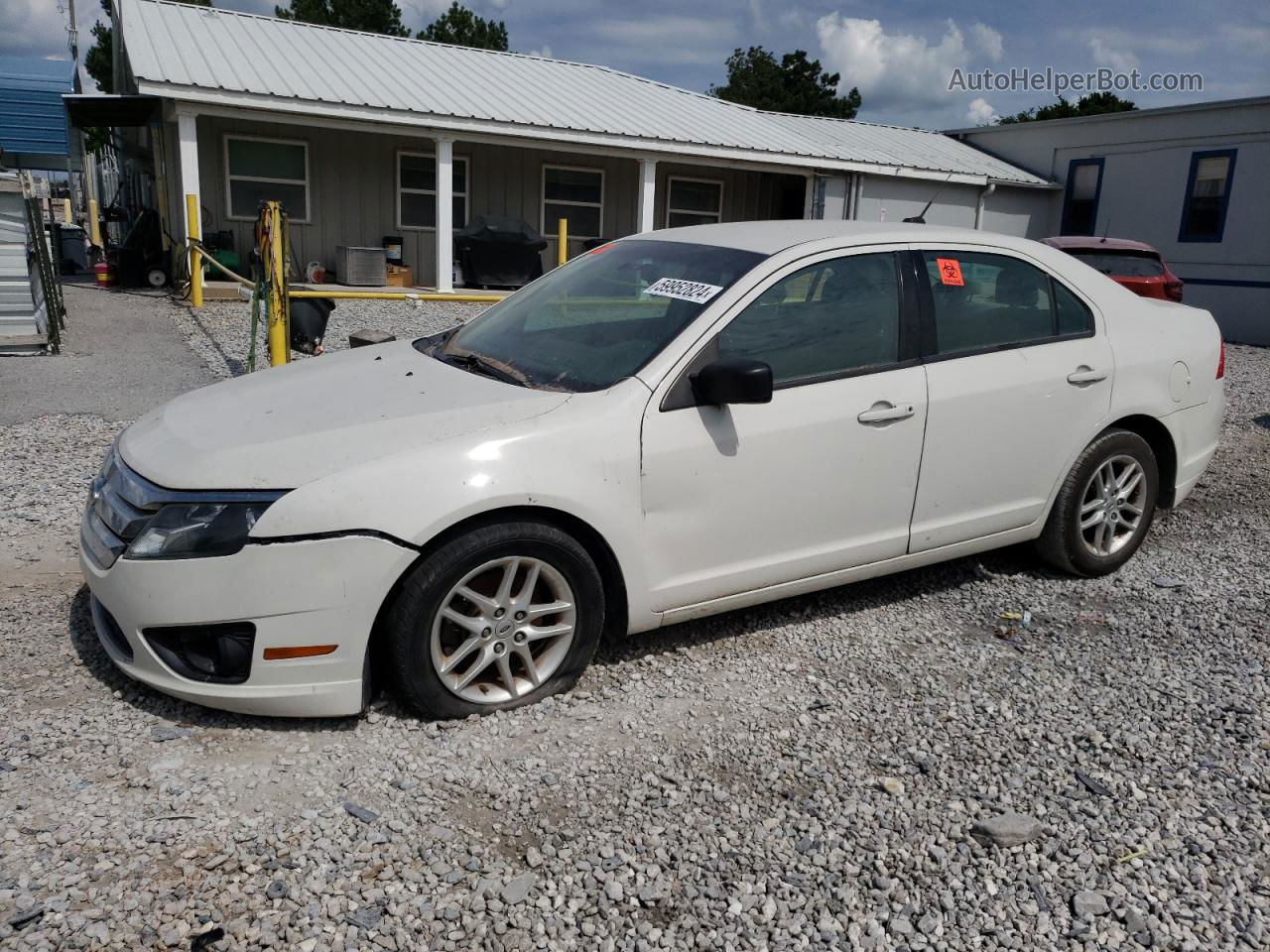 2012 Ford Fusion S White vin: 3FAHP0GA0CR354348