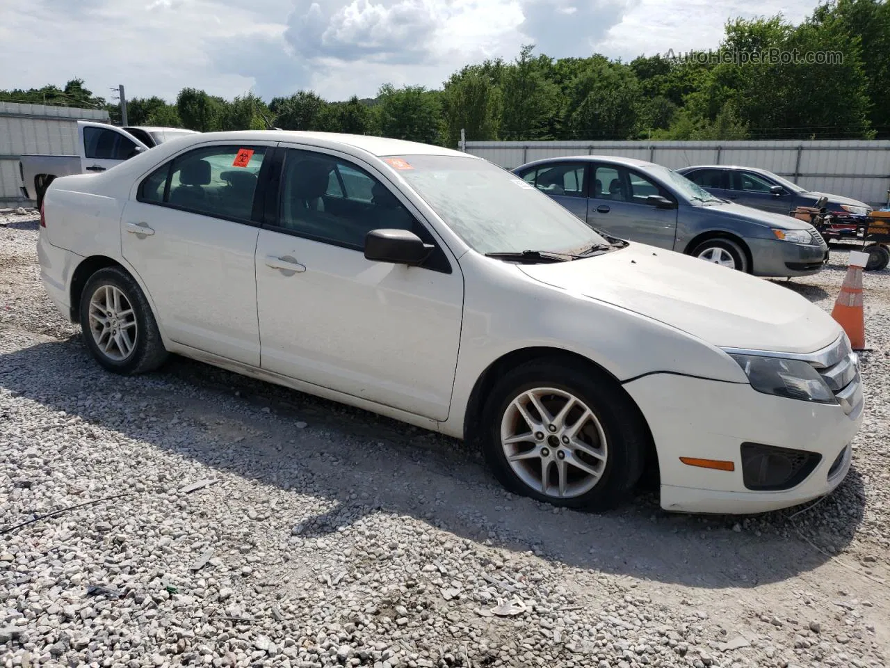 2012 Ford Fusion S White vin: 3FAHP0GA0CR354348