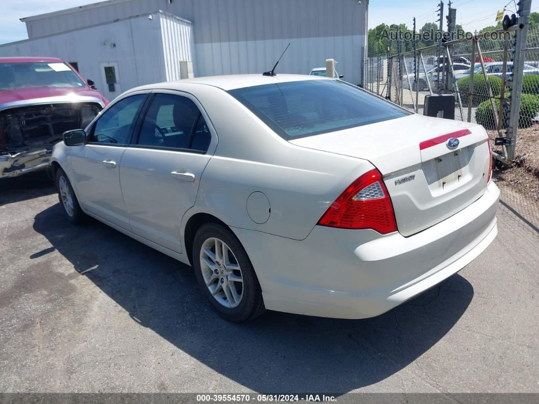 2012 Ford Fusion S Белый vin: 3FAHP0GA1CR351071